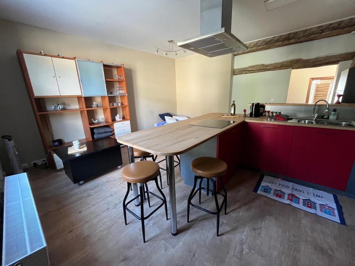 Aux Loups Blancs - Appartement Namur Esterno foto