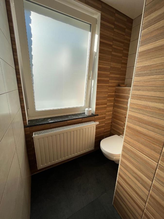 Aux Loups Blancs - Appartement Namur Esterno foto